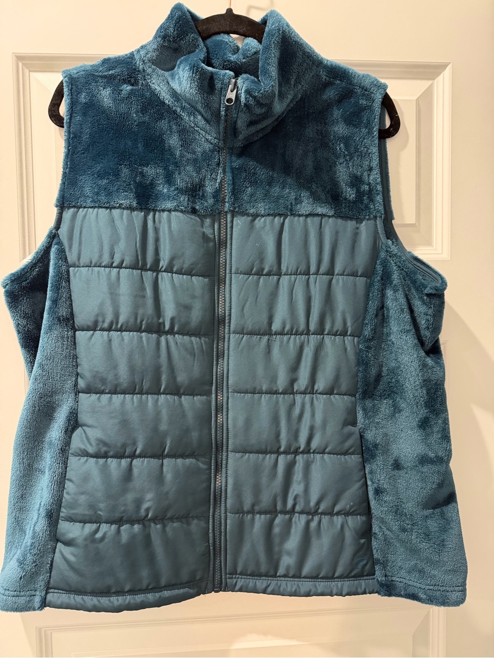 Fila Women's Teal Quilted Puffer & Fleece Vest XL